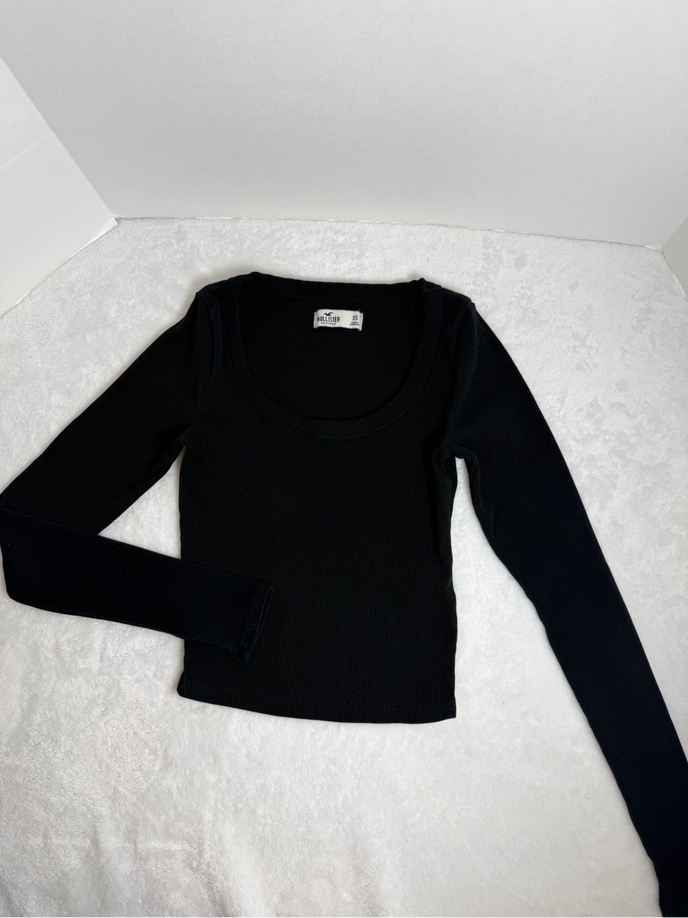 Hollister Black Long-Sleeve Scoop Neck Ribbed Top XS